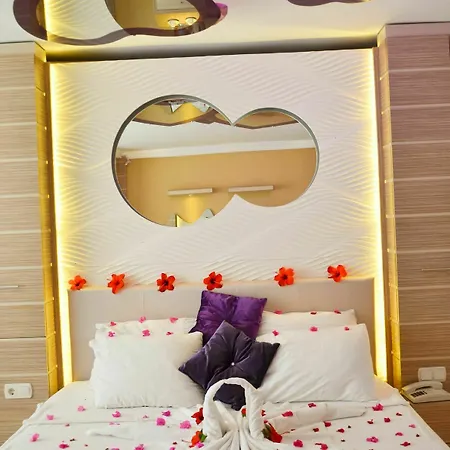 Dora 4* 马尔马里斯